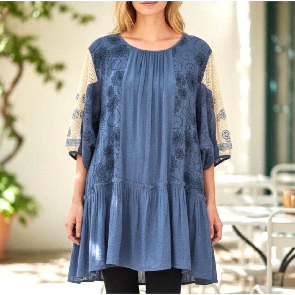 Umgee NWT Chelle Blue Embroidered Boho Tunic Top Size Medium - Picture 3 of 5